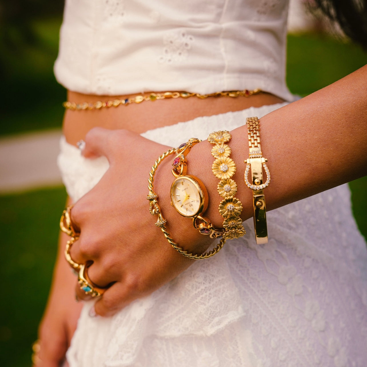 “daisy chain” 14k gold filled bangle